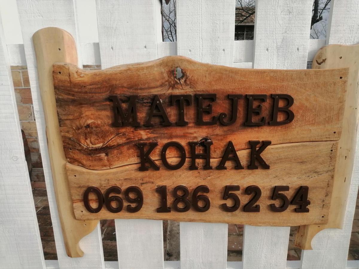 Matejev Konak Susara Buitenkant foto