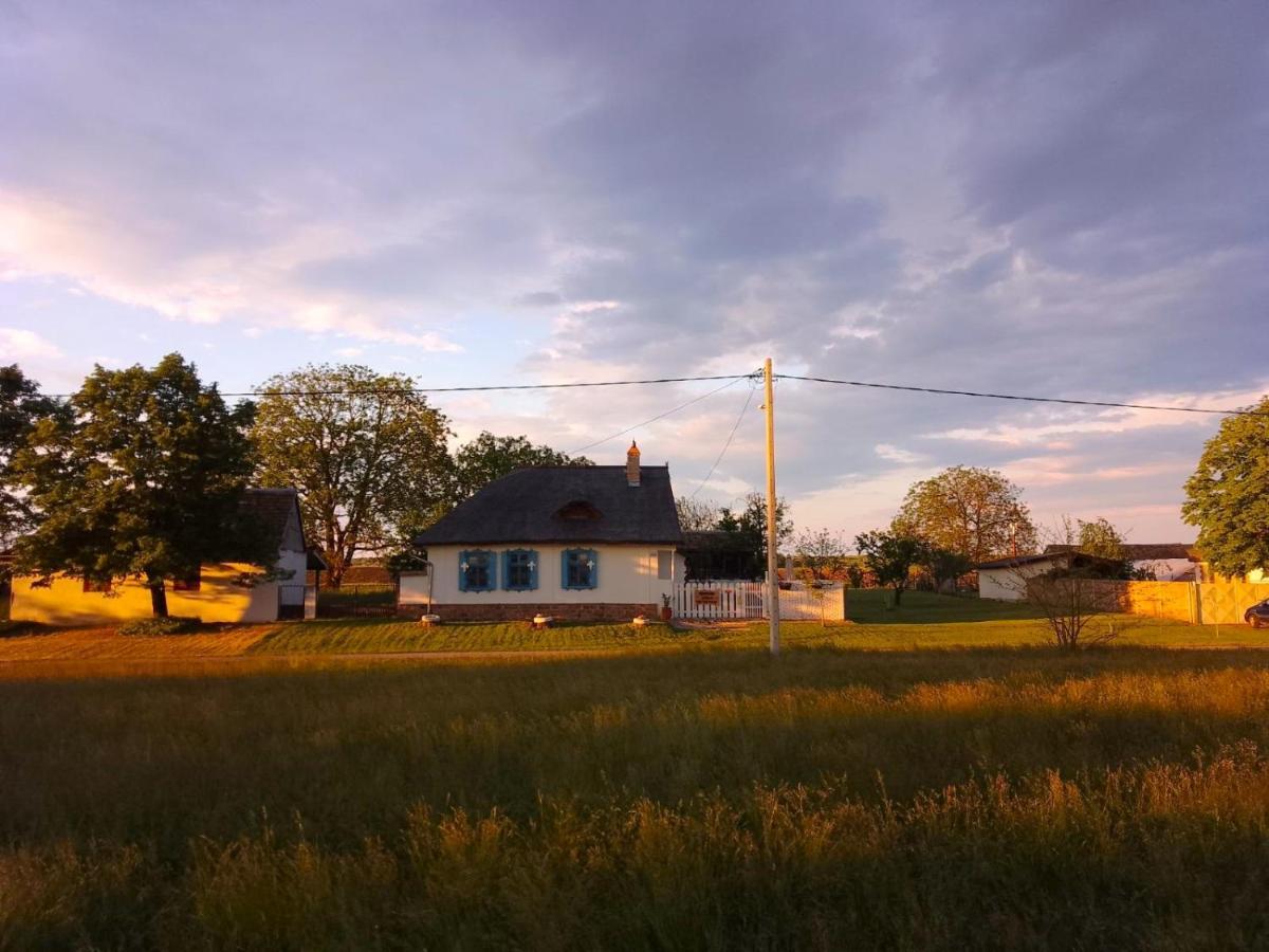 Matejev Konak Susara Buitenkant foto